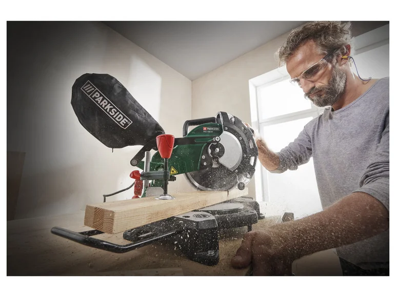 PARKSIDE® Scie à onglet PKS 1500 B3. 1 500 W