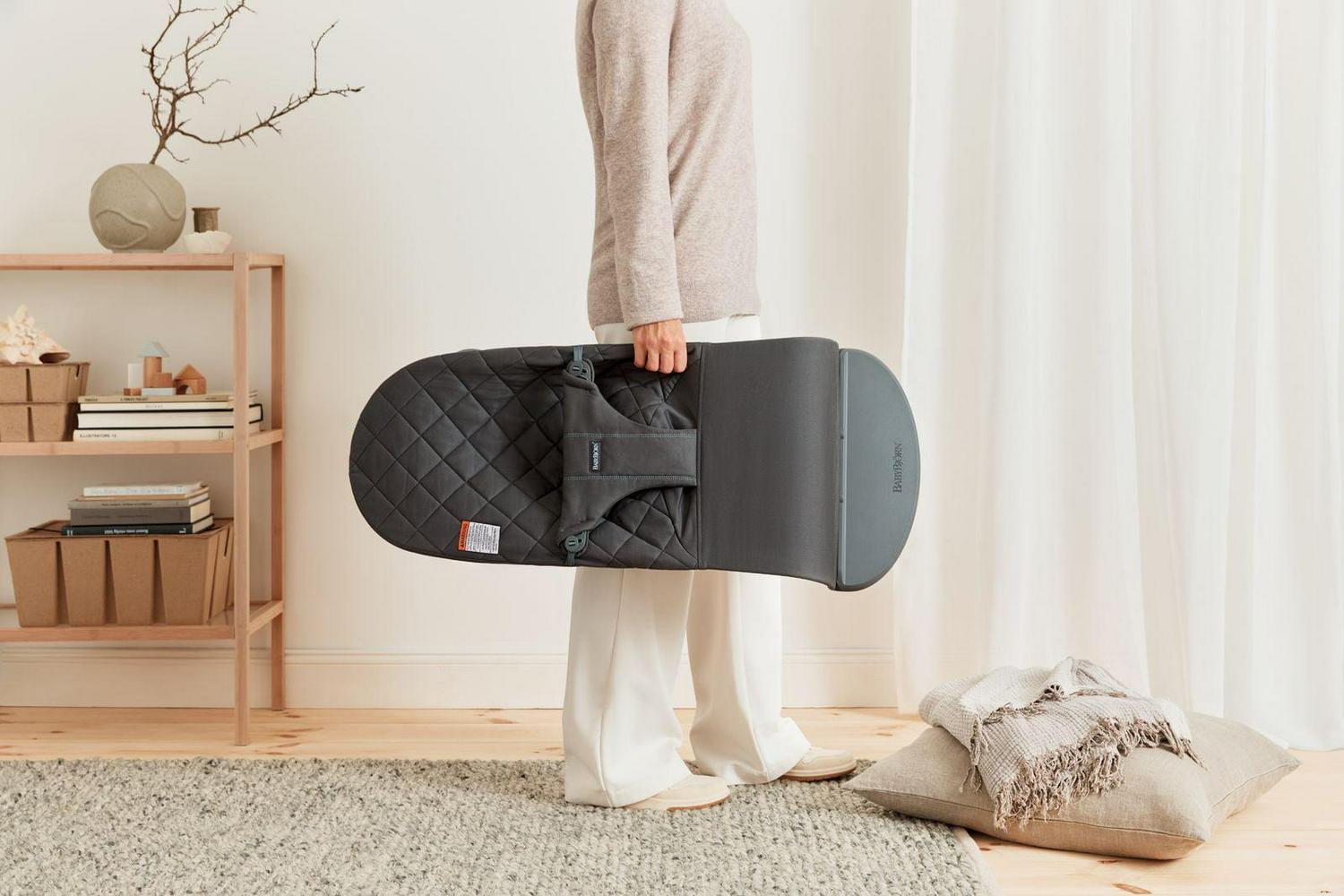 BabyBjorn Bouncer Bliss Baby Bouncers with Cotton. Classic Quilt. Anthracite