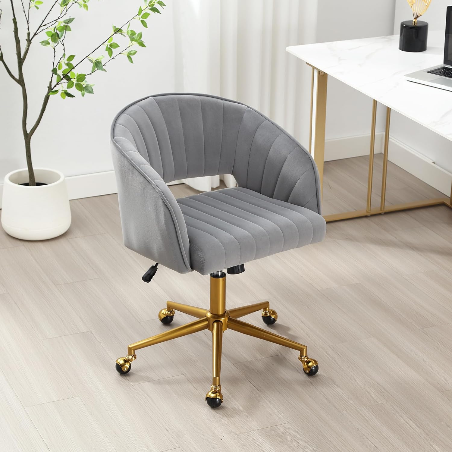 Home Office Swivel Desk Chair, Modern Velvet Vanity Chair, Height Adjustable Armchair with Gold Base, Ergonomic Office Chair for Task Study Computer Room, Beige